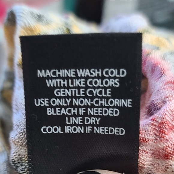 EUC TORRID PLUS SIZE 4 yellow floral v neck tunic crinkle blouse top smocked - Picture 9 of 9